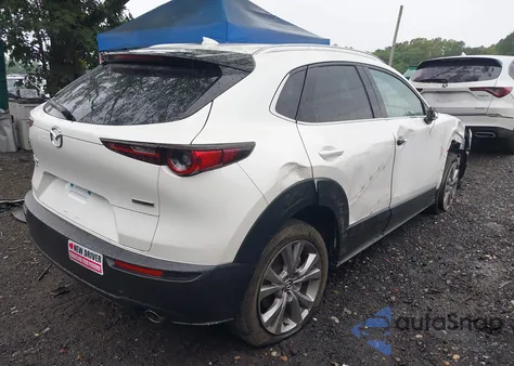 2022 Mazda Cx-30 Premium z USA, uszkodzony, nr VIN 3MVDMBDL4NM431739